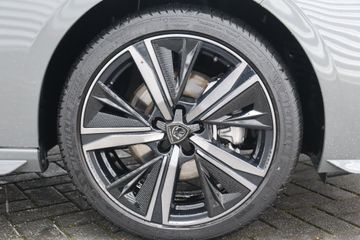 Voertuigafbeelding 13