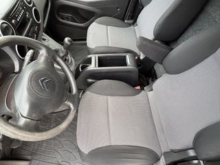 Voertuigafbeelding 16