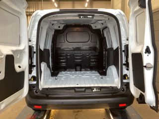 Voertuigafbeelding 35