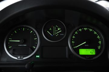 Voertuigafbeelding 9