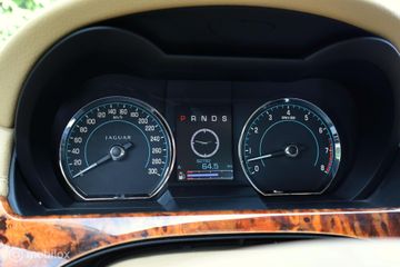 Voertuigafbeelding 14