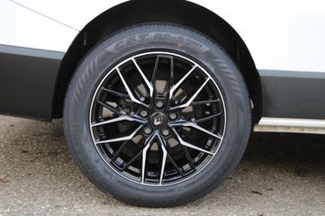 Voertuigafbeelding 12