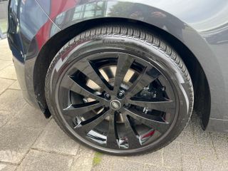 Voertuigafbeelding 8