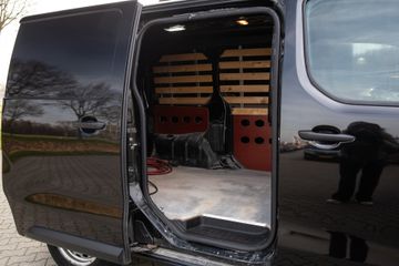 Voertuigafbeelding 9