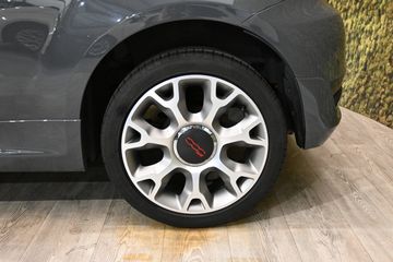 Voertuigafbeelding 14