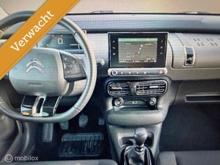 Voertuigafbeelding 3