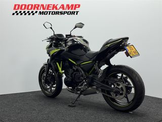 Voertuigafbeelding 10