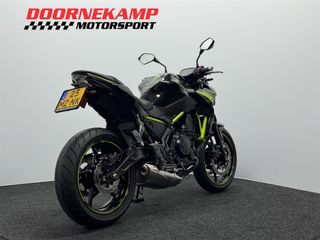 Voertuigafbeelding 14