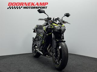 Voertuigafbeelding 3