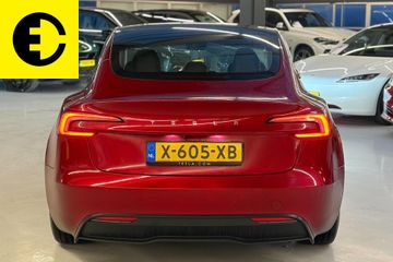 Voertuigafbeelding 13