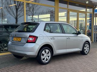 Voertuigafbeelding 3