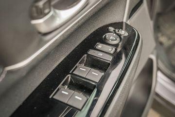 Voertuigafbeelding 35