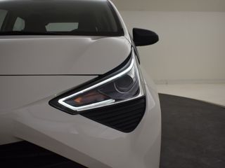 Voertuigafbeelding 12