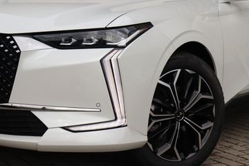 Voertuigafbeelding 1