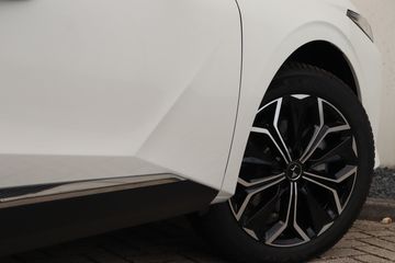 Voertuigafbeelding 13