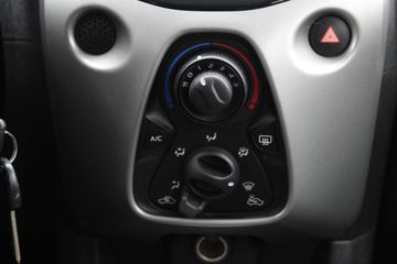 Voertuigafbeelding 12