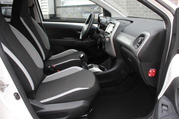 Voertuigafbeelding 8