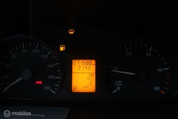 Voertuigafbeelding 8