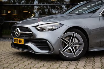 Voertuigafbeelding 6