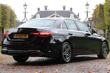 Voertuigafbeelding 2