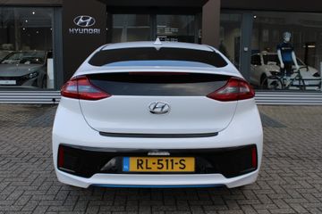 Voertuigafbeelding 4