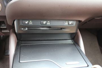 Voertuigafbeelding 28