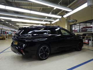 Voertuigafbeelding 3