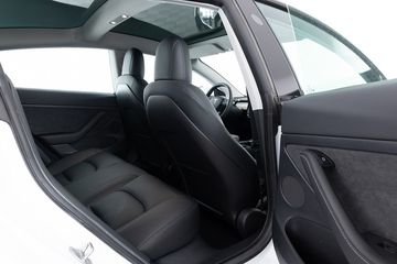 Voertuigafbeelding 7