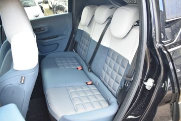 Voertuigafbeelding 18