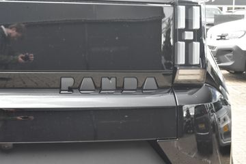 Voertuigafbeelding 6