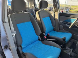 Voertuigafbeelding 10