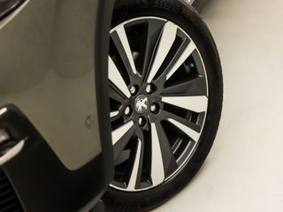 Voertuigafbeelding 19