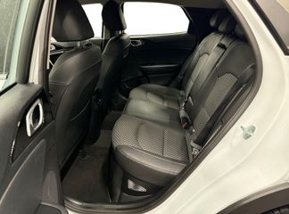 Voertuigafbeelding 12