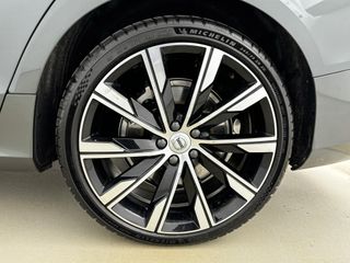 Voertuigafbeelding 24