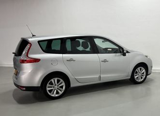 Voertuigafbeelding 8