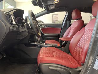 Voertuigafbeelding 12