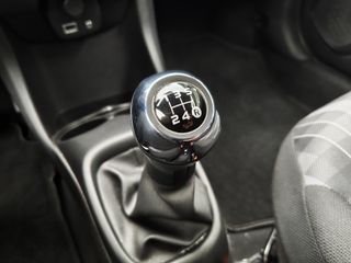 Voertuigafbeelding 16