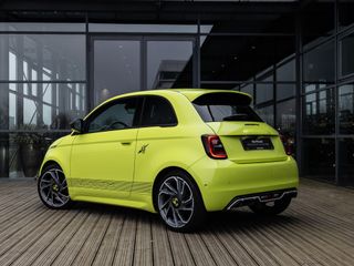 Voertuigafbeelding 3