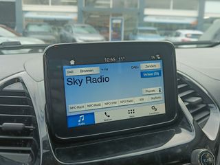 Voertuigafbeelding 8