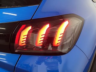 Voertuigafbeelding 13