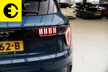 Voertuigafbeelding 8