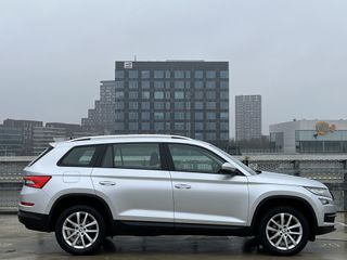 Voertuigafbeelding 9