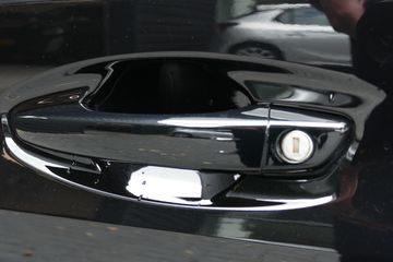 Voertuigafbeelding 9