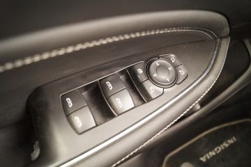 Voertuigafbeelding 9