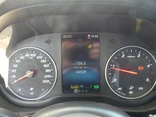 Voertuigafbeelding 21