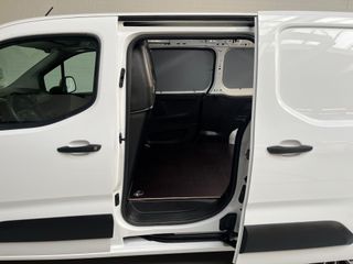 Voertuigafbeelding 28