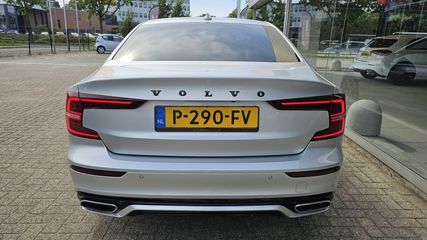 Voertuigafbeelding 5