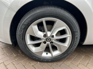 Voertuigafbeelding 10