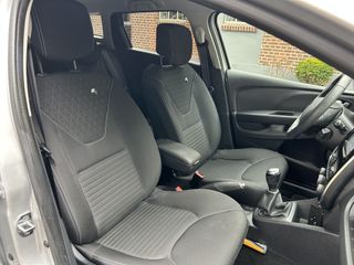 Voertuigafbeelding 5