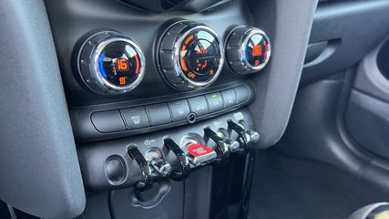 Voertuigafbeelding 15